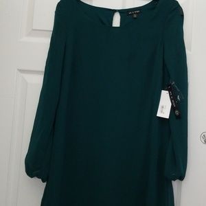 NWT green long sleeve with slit dress Small